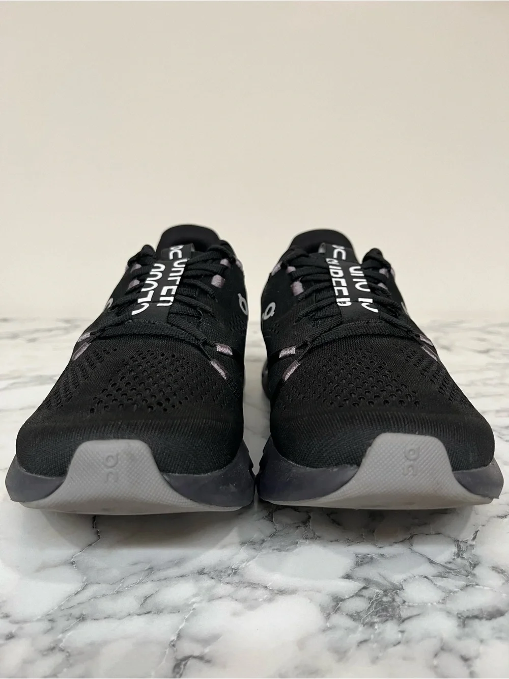 ON Cloudsurfer Women’s All Black Running Shoes Size 9.5